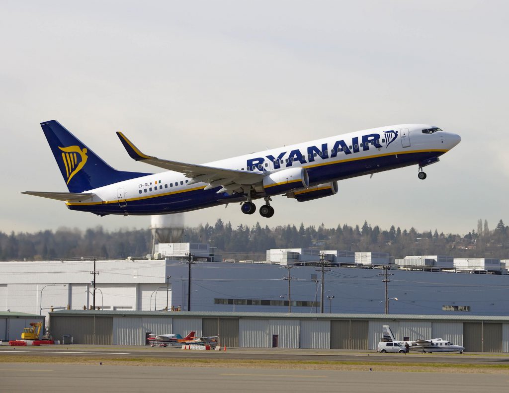 Źródło: Ryanair | Samolotem do Włoch | Tanie loty do Włoch | WakacjeWlochy.lh.pl