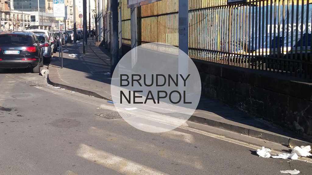 Śmieci w Neapolu | Wakacje we Włoszech | Neapol | WakacjeWlochy.lh.pl
