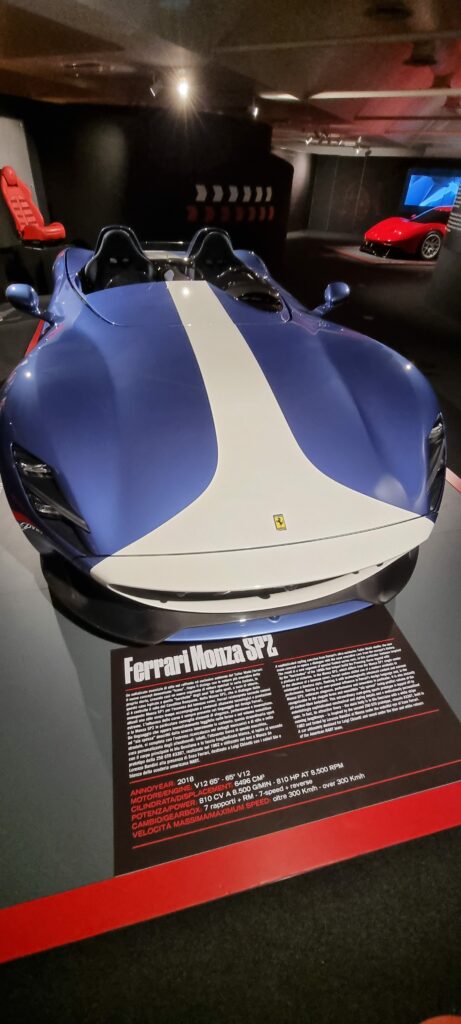 Ferrari Monza SP2 w Muzeum Ferrari w Maranello