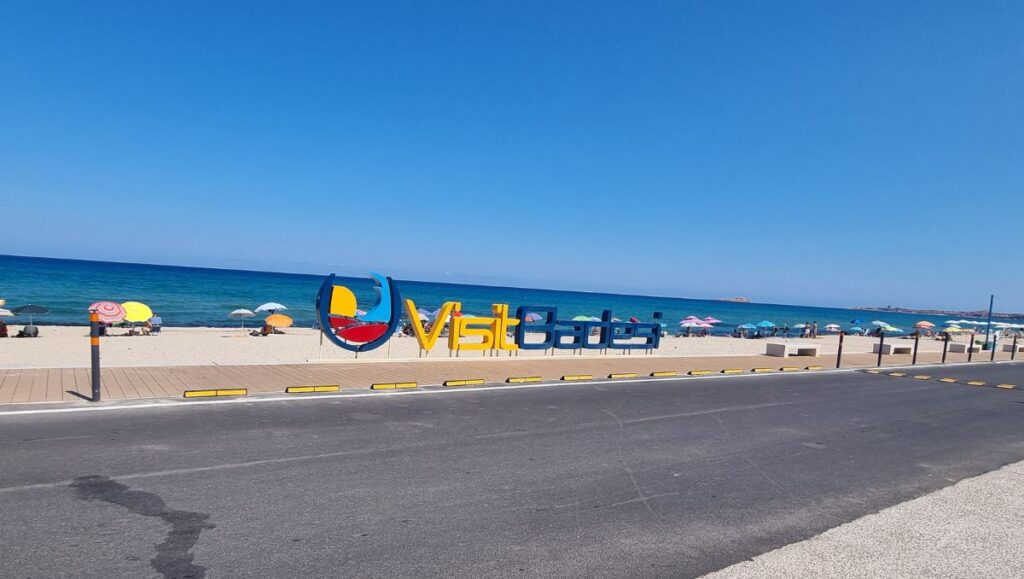 Badesi Li Junchi WakacjeWeWloszech.pl